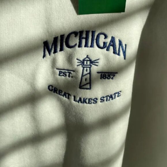 Michigan Embroidered Crew NEW white long sleeve - Picture 3 of 3